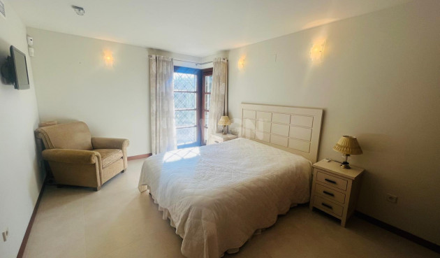 Odsprzedaż - Villa - Sucina - Inland