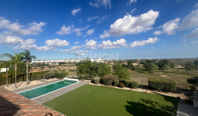 Odsprzedaż - Villa - Sucina - Inland