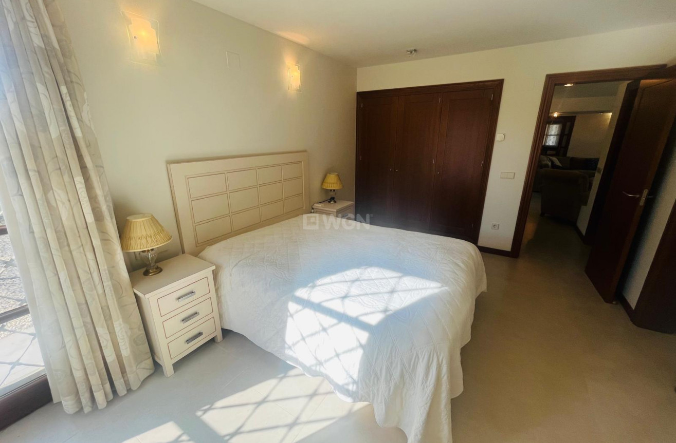 Odsprzedaż - Villa - Sucina - Inland