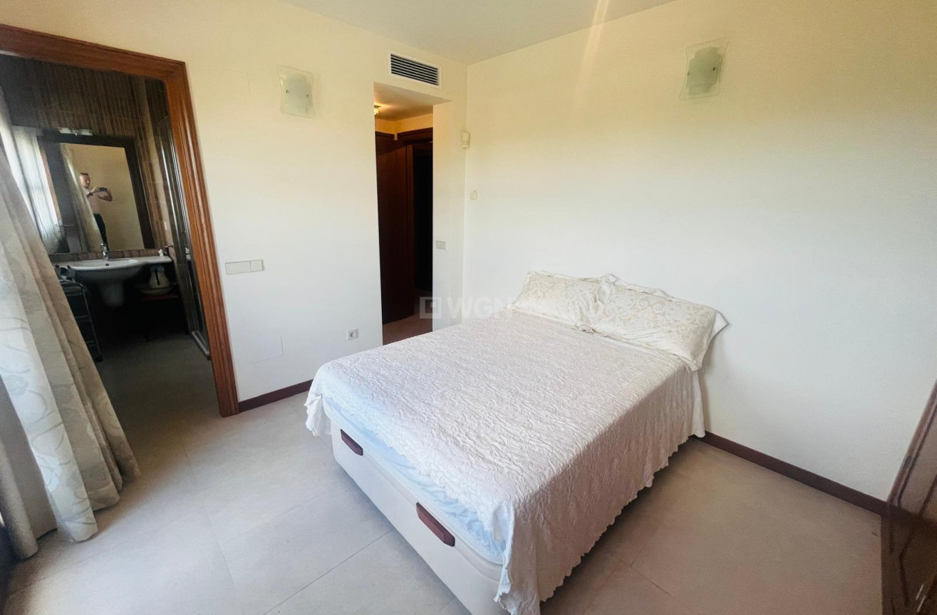 Odsprzedaż - Villa - Sucina - Inland