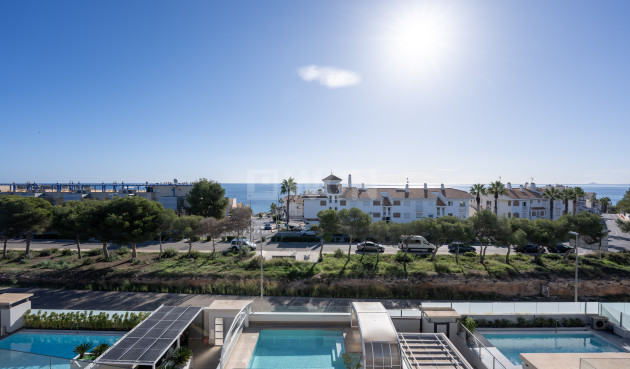 Odsprzedaż - Villa - Orihuela Costa - Costa Blanca