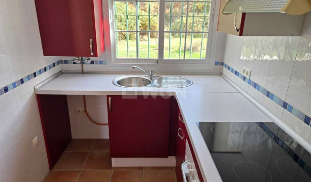 Odsprzedaż - Kamienica - Alcaucín - Inland