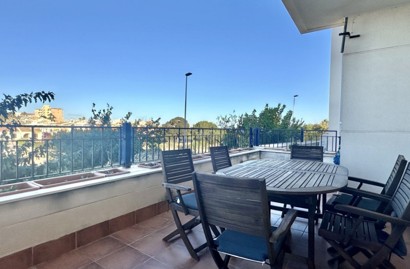 Odsprzedaż - Mieszkanie w bloku - Mil Palmeras - Costa Blanca