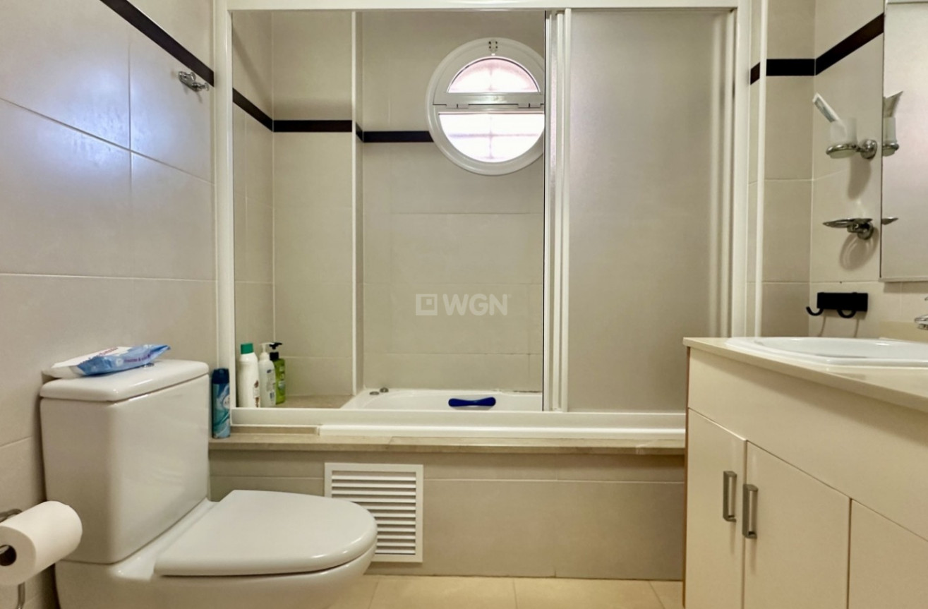 Odsprzedaż - Mieszkanie w bloku - Mil Palmeras - Costa Blanca