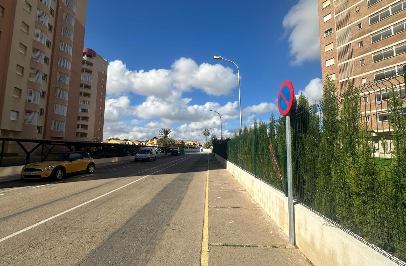 Wiederverkauf - Wohnung - Orihuela Costa - Campoamor