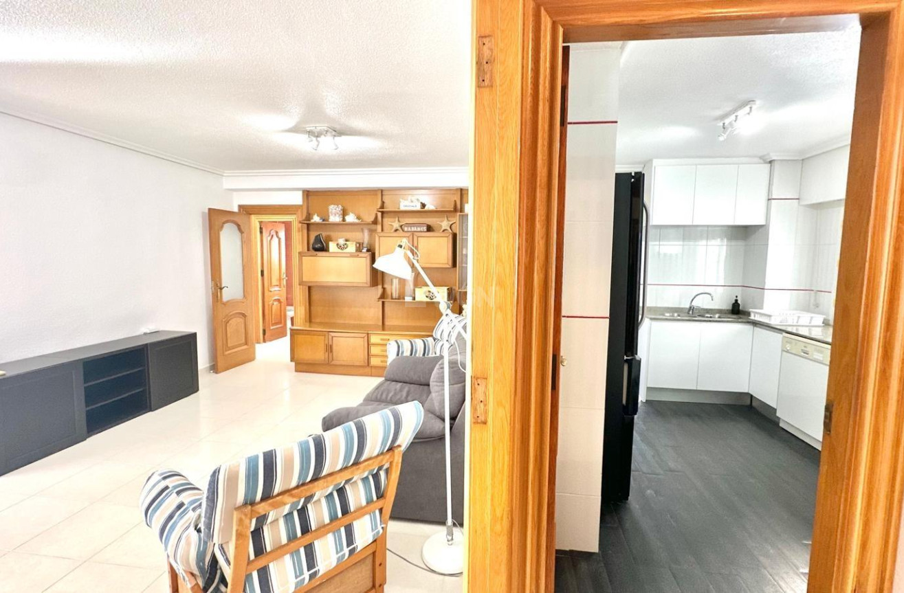 Wiederverkauf - Wohnung - Orihuela Costa - Campoamor