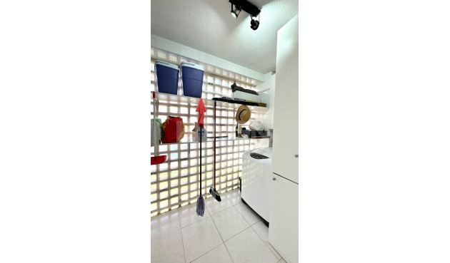 Wiederverkauf - Wohnung - Orihuela Costa - Campoamor