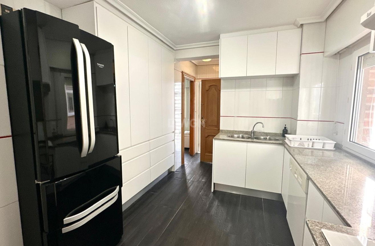 Wiederverkauf - Wohnung - Orihuela Costa - Campoamor