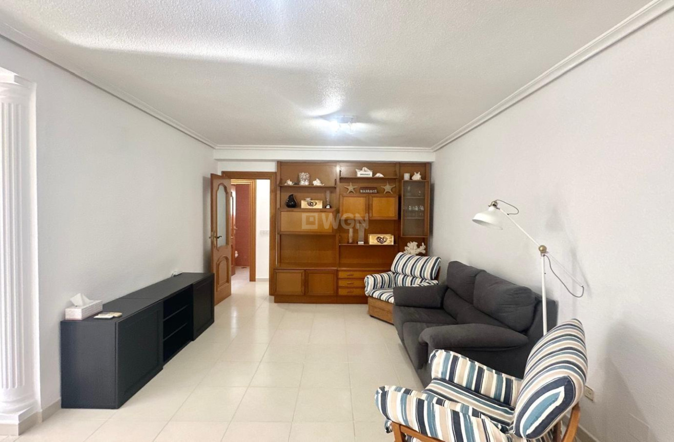 Wiederverkauf - Wohnung - Orihuela Costa - Campoamor