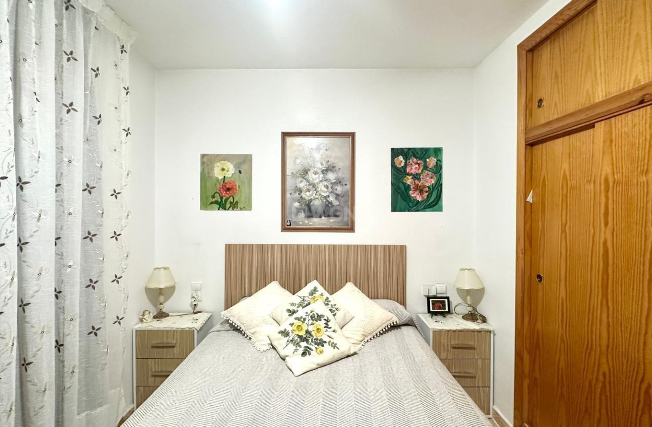 Reventa - Apartamento / piso - Torrevieja - Centro