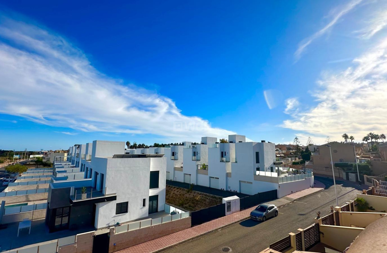 Reventa - Adosado - Torrevieja - La Siesta