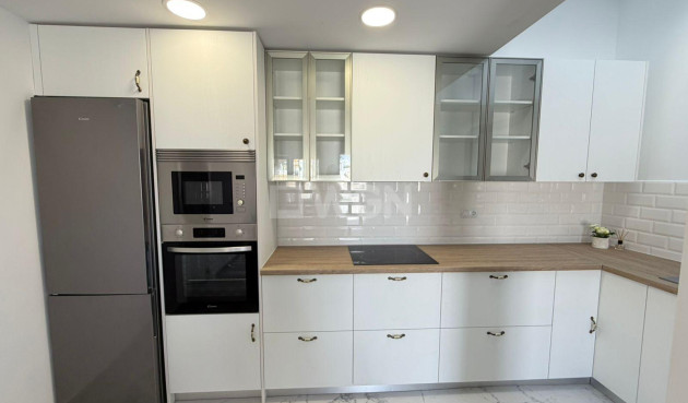 Odsprzedaż - Villa - Torrevieja - Cabo Cervera