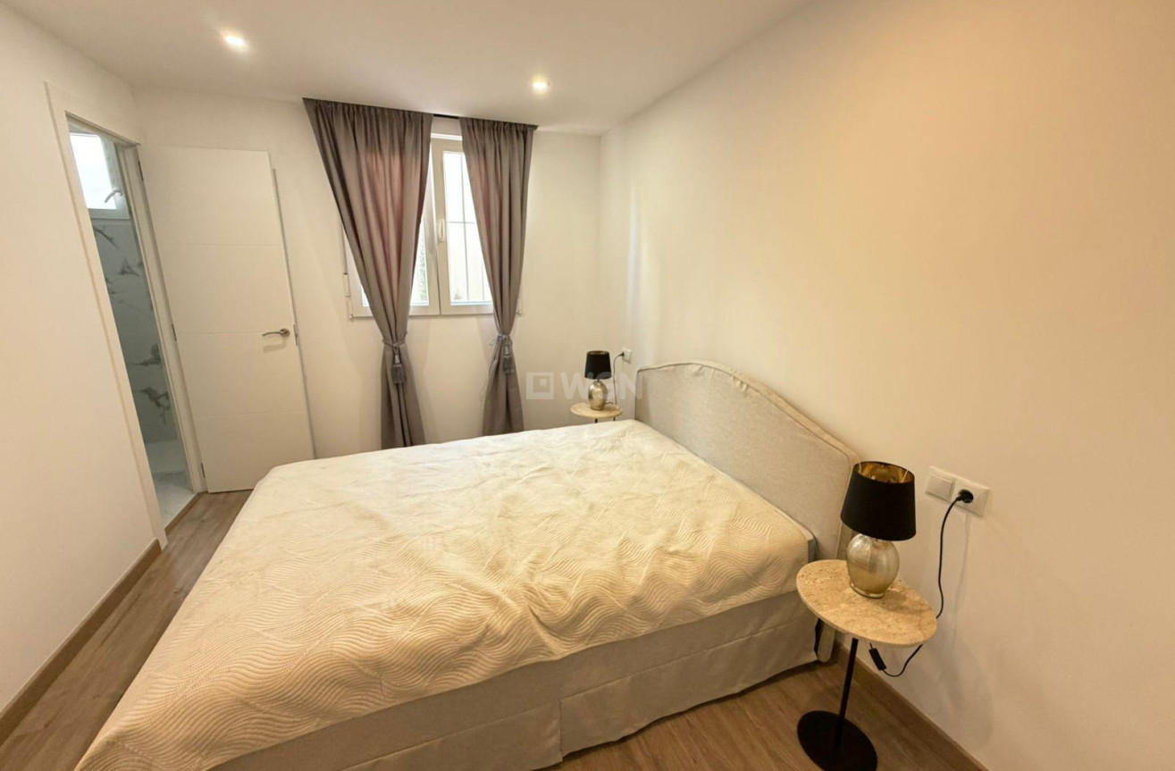 Odsprzedaż - Villa - Torrevieja - Cabo Cervera