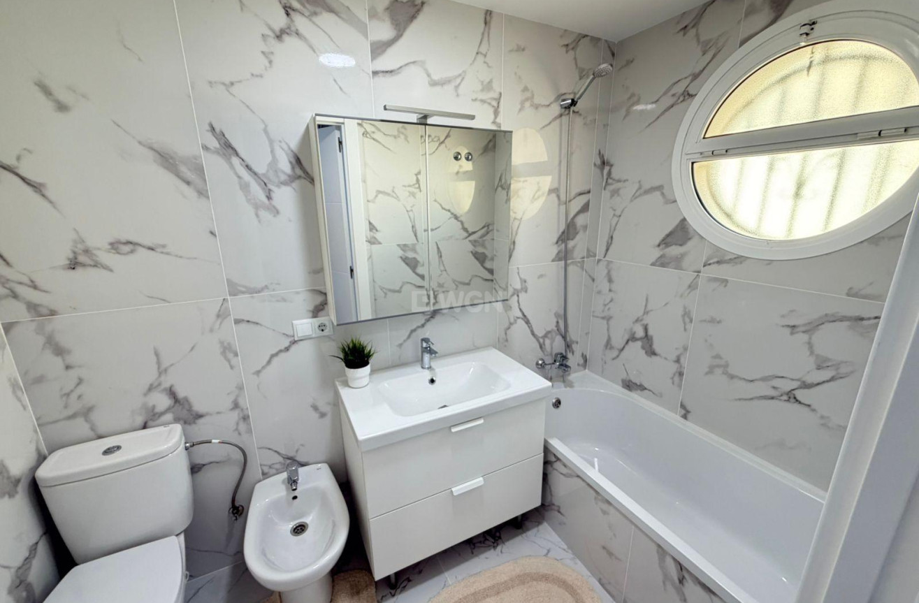 Odsprzedaż - Villa - Torrevieja - Cabo Cervera