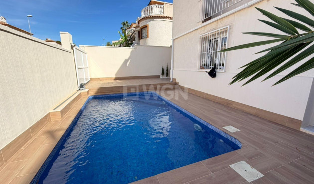 Odsprzedaż - Villa - Torrevieja - Cabo Cervera