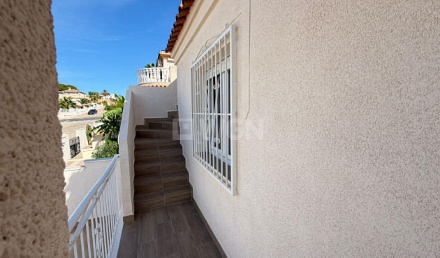 Odsprzedaż - Villa - Torrevieja - Cabo Cervera