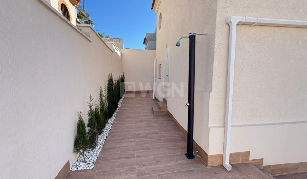 Odsprzedaż - Villa - Torrevieja - Cabo Cervera