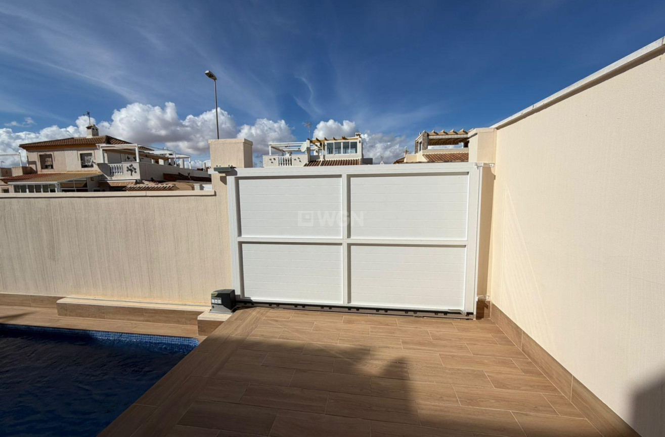 Odsprzedaż - Villa - Torrevieja - Cabo Cervera