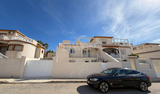 Odsprzedaż - Villa - Torrevieja - Cabo Cervera