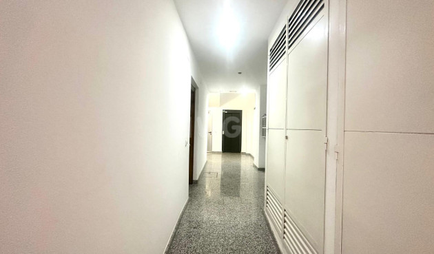 Resale - Apartment / flat - Torrevieja - La Mata