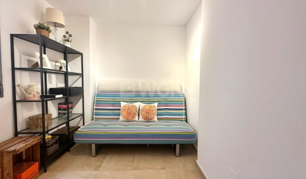 Resale - Apartment / flat - Torrevieja - La Mata