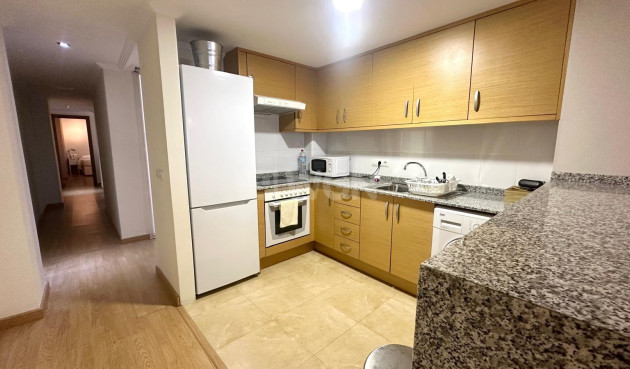 Resale - Apartment / flat - Torrevieja - La Mata