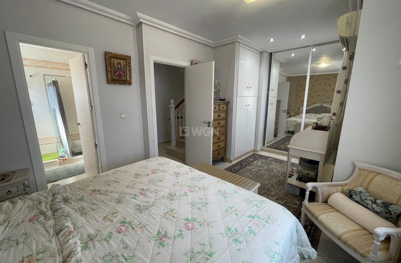 Odsprzedaż - Villa - Guardamar del Segura - Costa Blanca