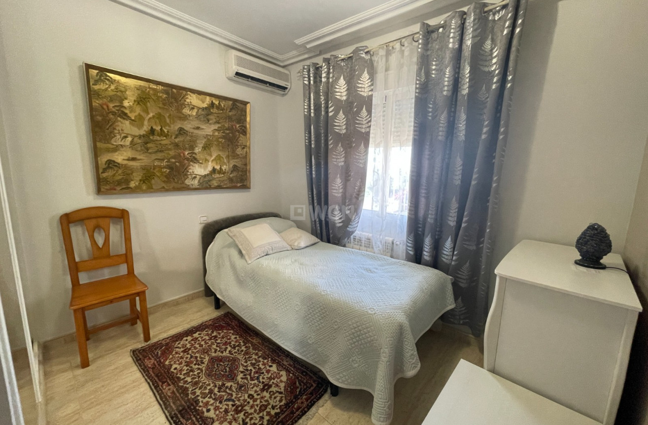 Odsprzedaż - Villa - Guardamar del Segura - Costa Blanca