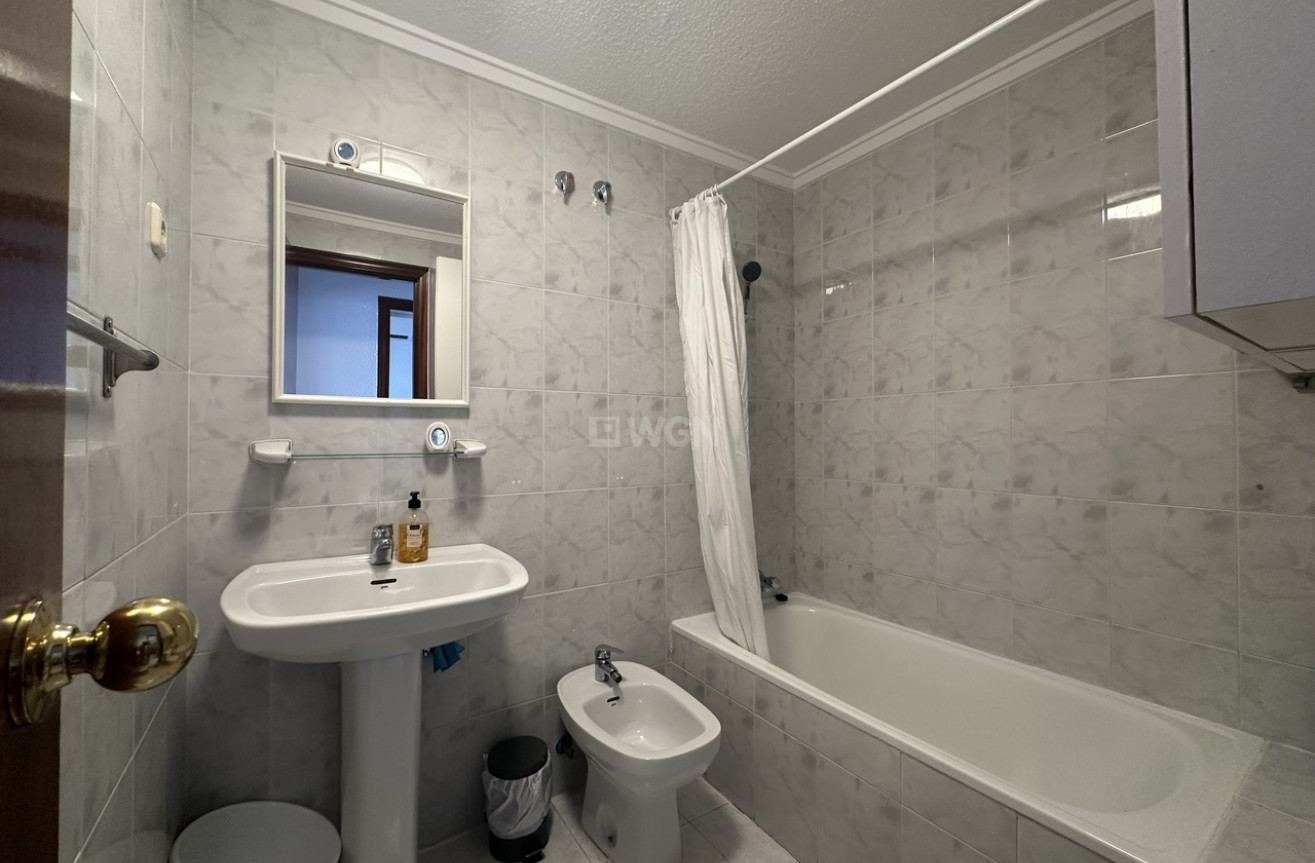 Reventa - Apartamento / piso - Torrevieja - Costa Blanca