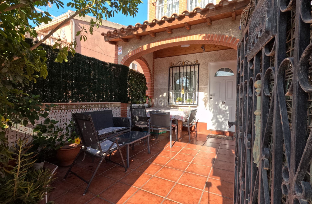 Odsprzedaż - Kamienica - Torrevieja - El Acequión - Los Náufragos