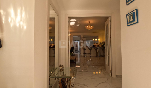 Odsprzedaż - Kamienica - Torrevieja - El Acequión - Los Náufragos