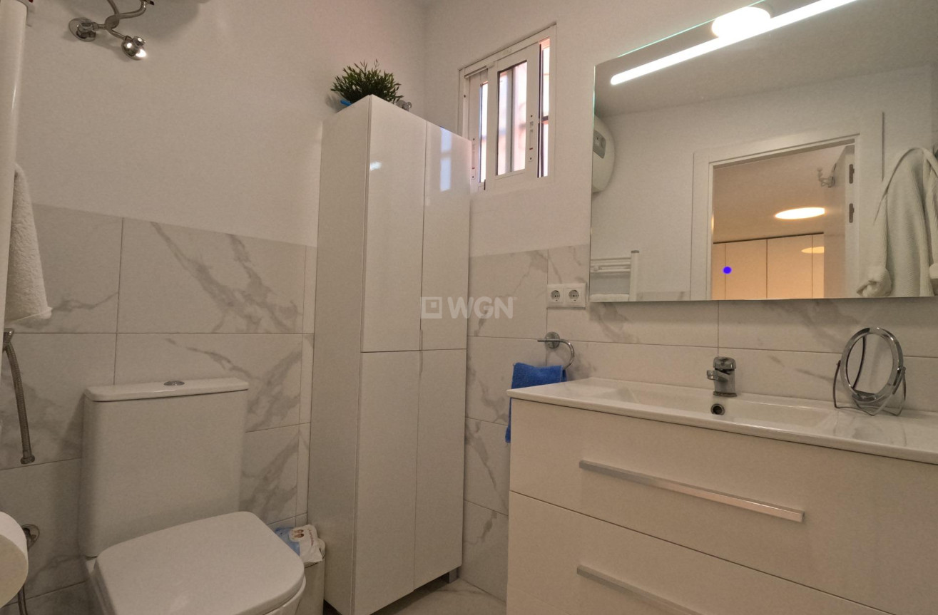 Odsprzedaż - Kamienica - Torrevieja - El Acequión - Los Náufragos