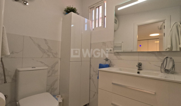 Odsprzedaż - Kamienica - Torrevieja - El Acequión - Los Náufragos