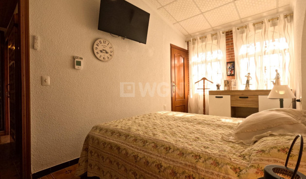 Odsprzedaż - Kamienica - Torrevieja - El Acequión - Los Náufragos
