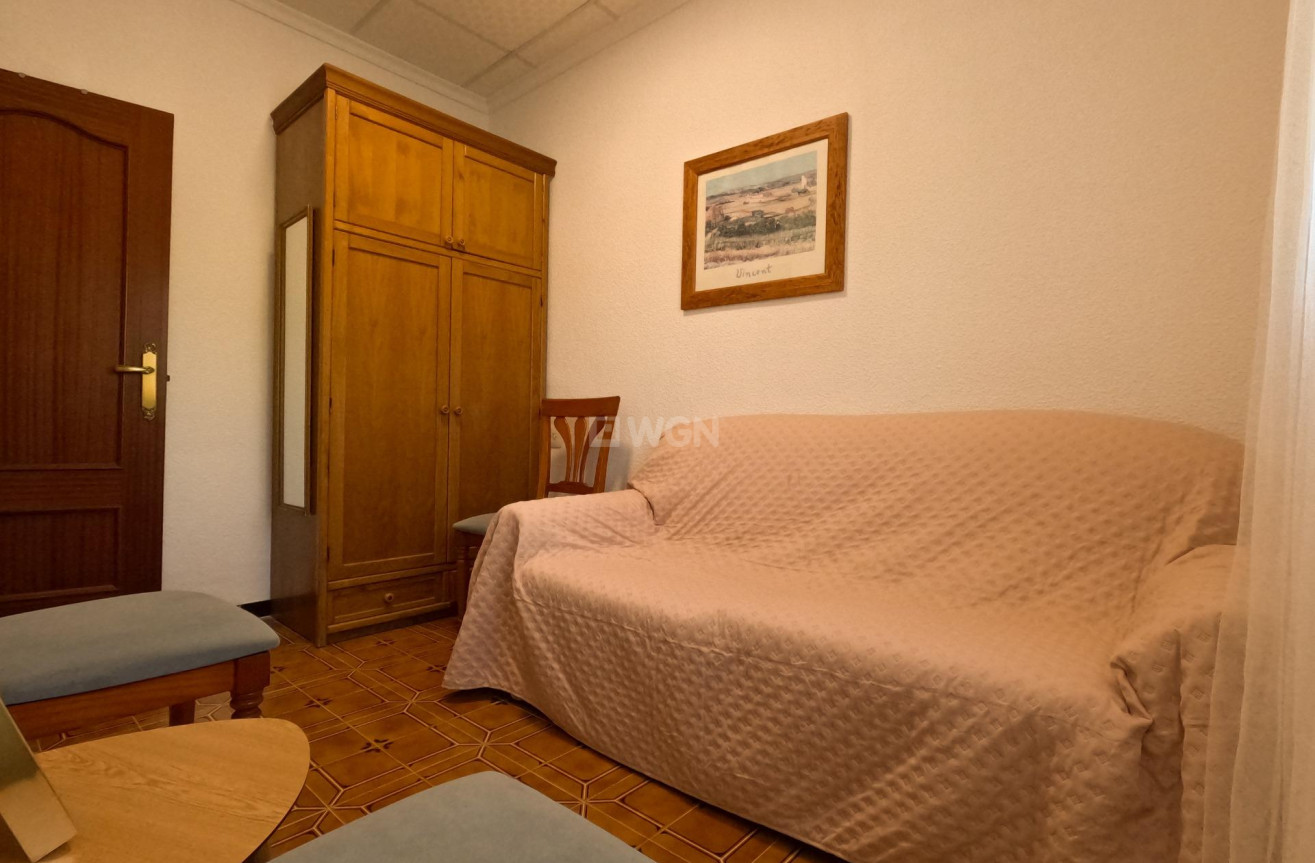 Odsprzedaż - Kamienica - Torrevieja - El Acequión - Los Náufragos