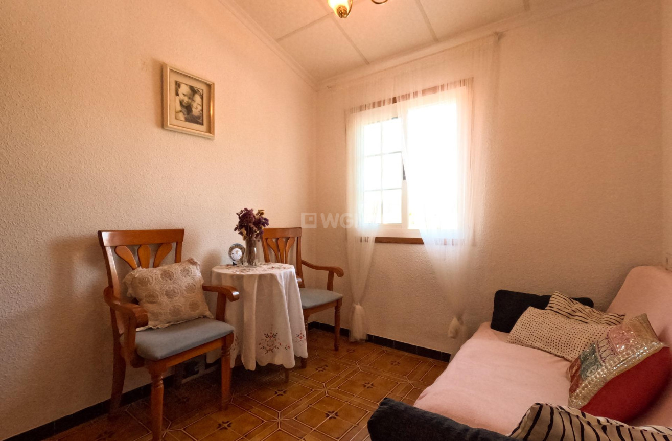 Odsprzedaż - Kamienica - Torrevieja - El Acequión - Los Náufragos