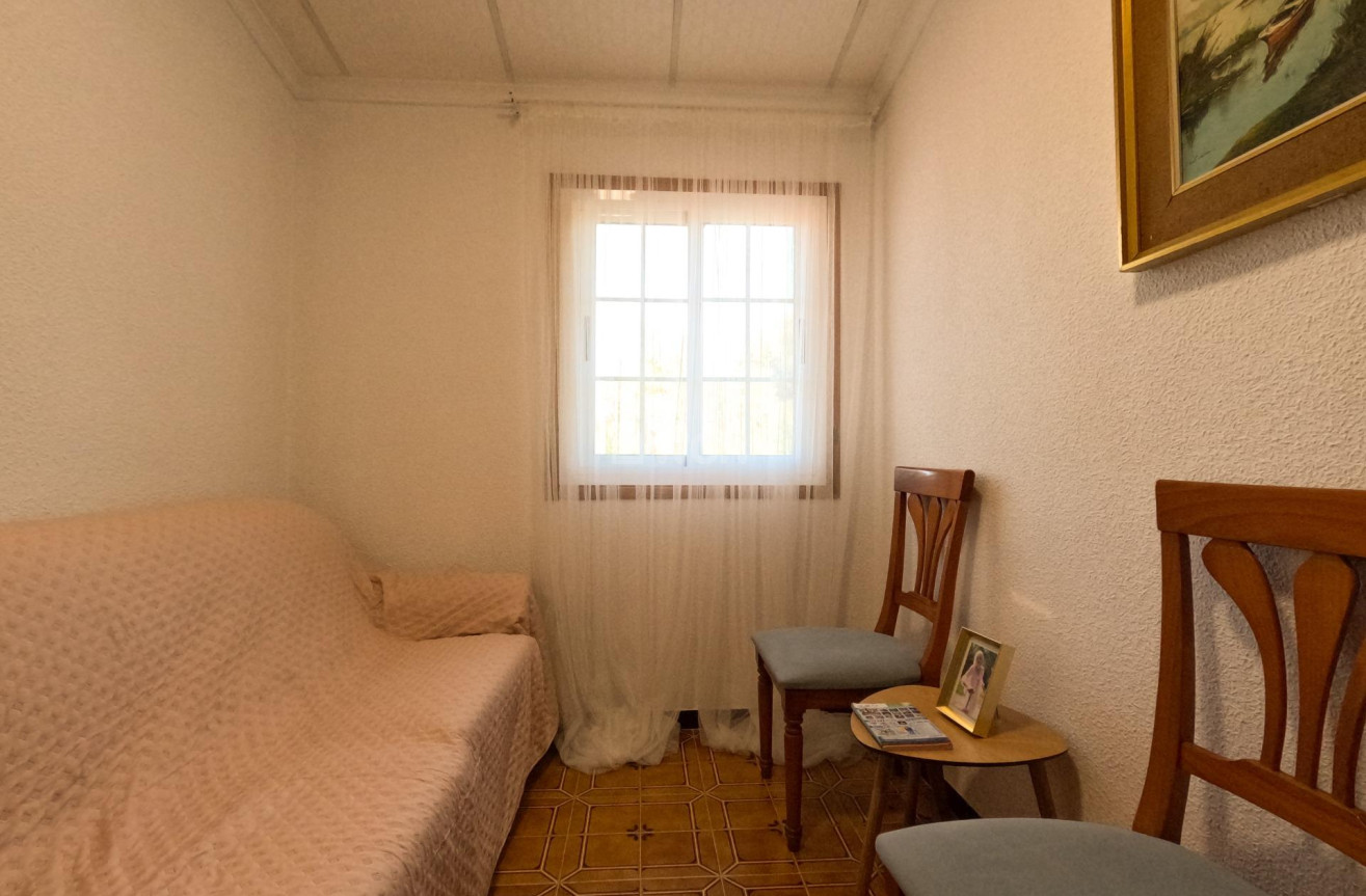 Odsprzedaż - Kamienica - Torrevieja - El Acequión - Los Náufragos