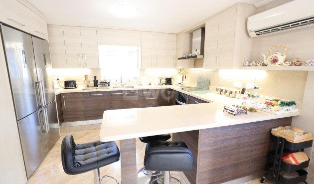 Odsprzedaż - Villa - Torrevieja - Costa Blanca