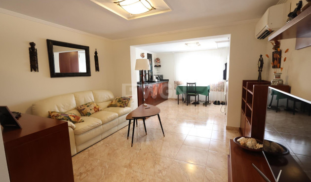 Odsprzedaż - Villa - Torrevieja - Costa Blanca