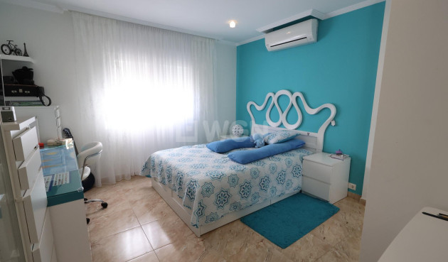 Odsprzedaż - Villa - Torrevieja - Costa Blanca