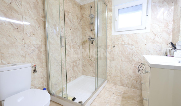 Odsprzedaż - Villa - Torrevieja - Costa Blanca