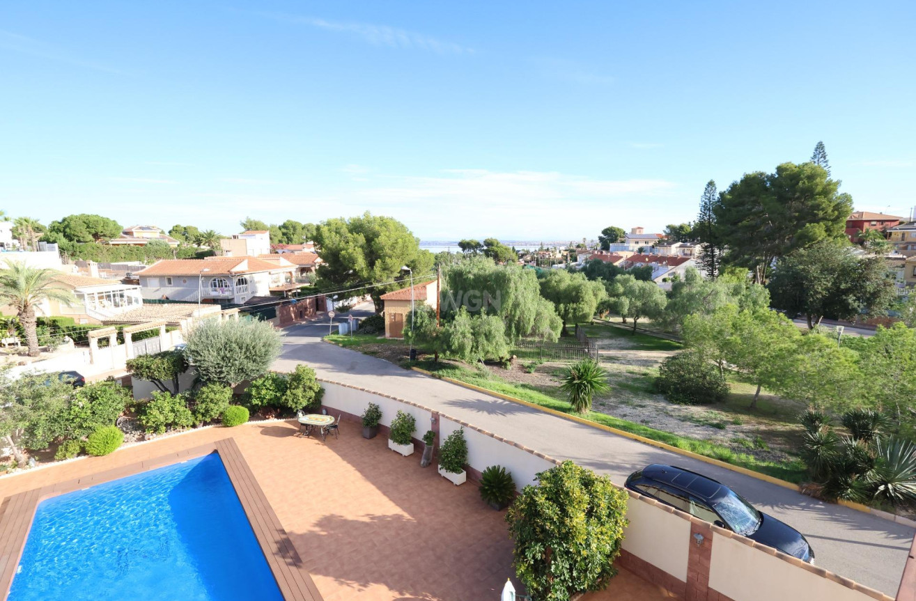 Odsprzedaż - Villa - Torrevieja - Costa Blanca