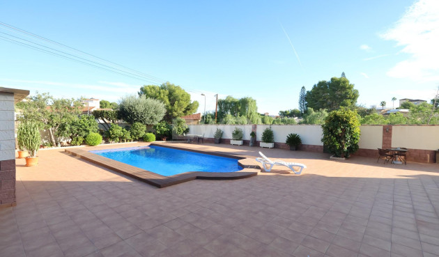 Odsprzedaż - Villa - Torrevieja - Costa Blanca