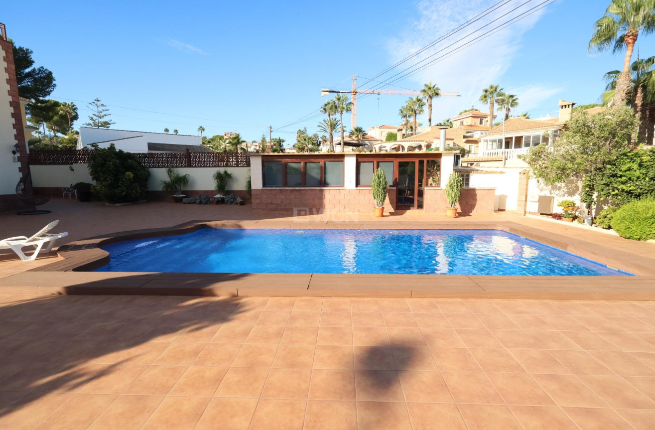 Odsprzedaż - Villa - Torrevieja - Costa Blanca
