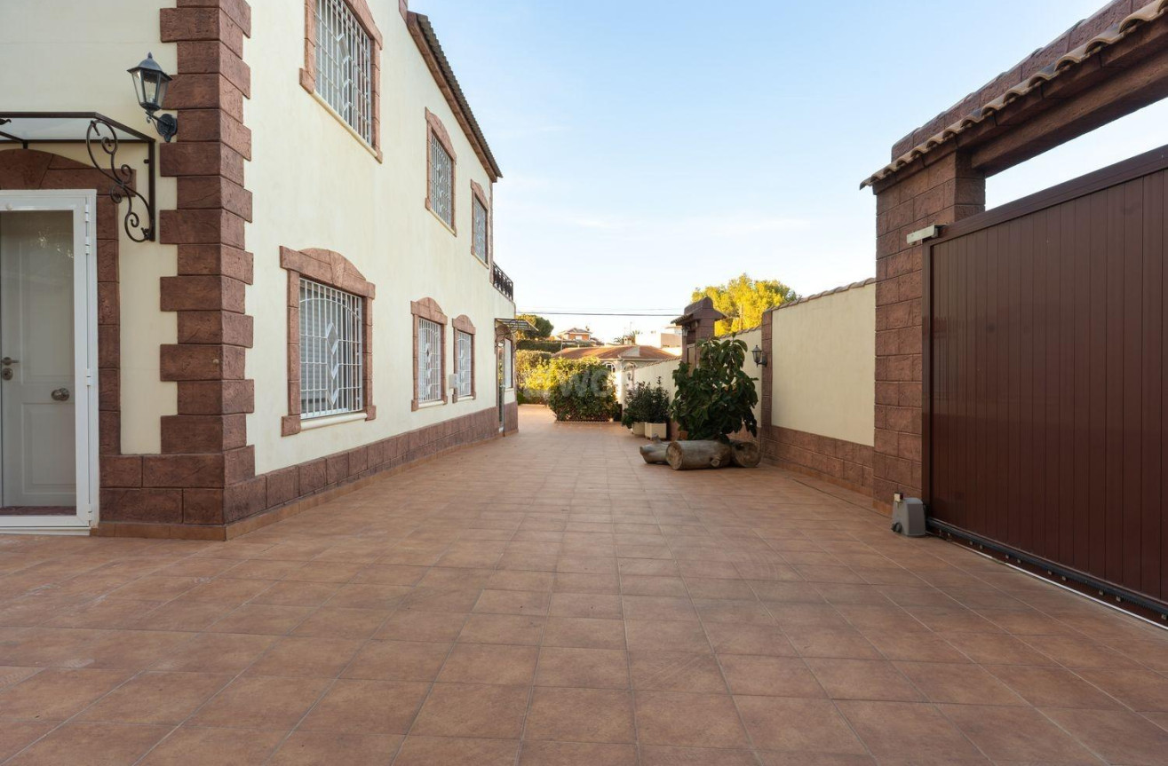 Reventa - Villa - Torrevieja - Los Balcones - Los Altos del Edén