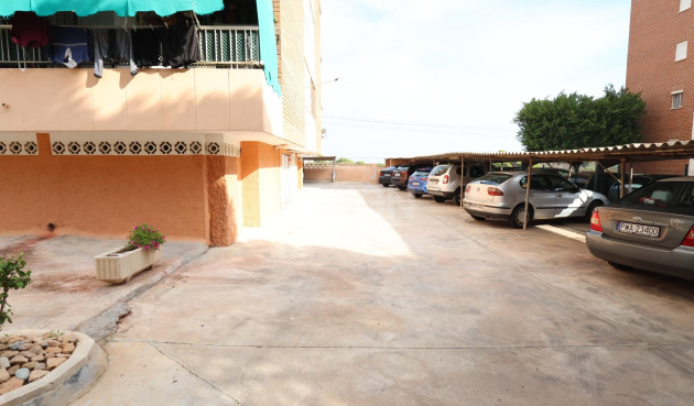 Odsprzedaż - Mieszkanie w bloku - Torrevieja - Costa Blanca