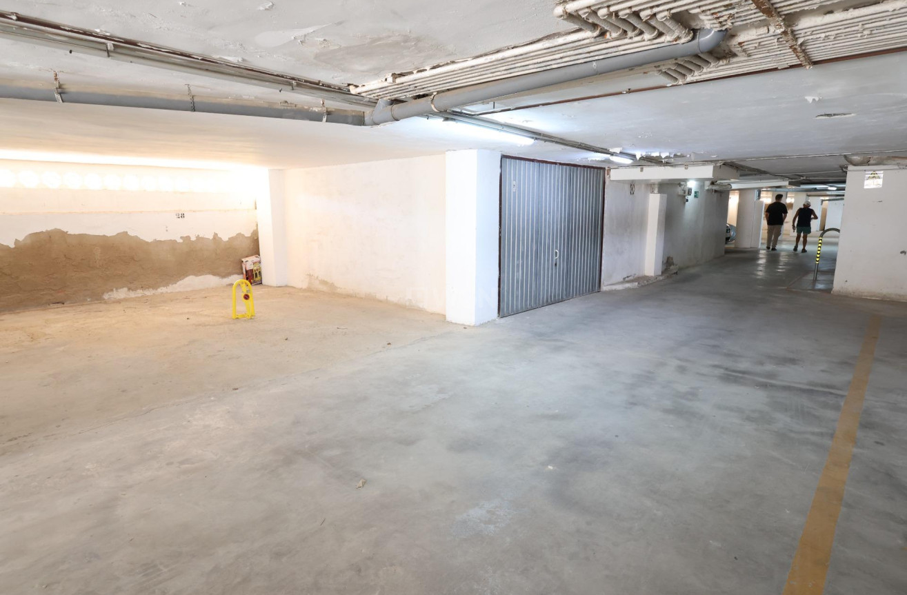 Odsprzedaż - Mieszkanie w bloku - Torrevieja - Costa Blanca