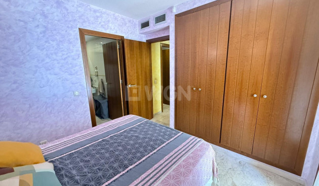 Resale - Apartment / flat - Torrevieja - Punta Prima