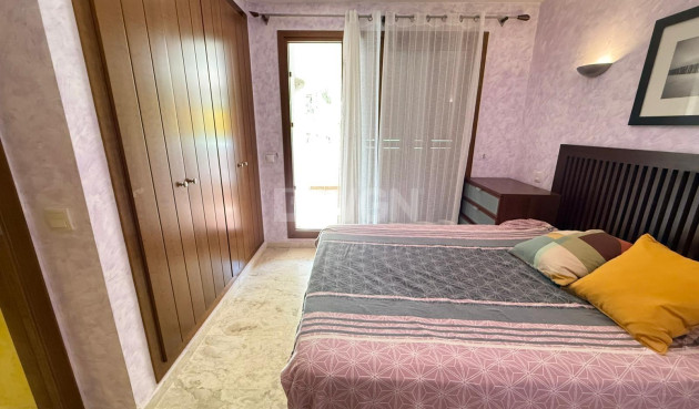 Resale - Apartment / flat - Torrevieja - Punta Prima