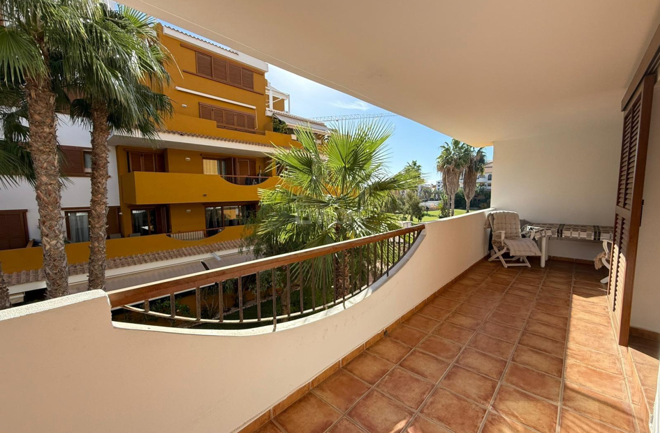 Resale - Apartment / flat - Torrevieja - Punta Prima